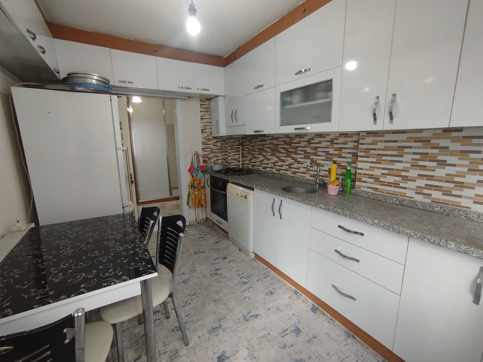 KAYALİK'TA BEYAN SORUNU OLMAYAN SATİLİK DAİRE