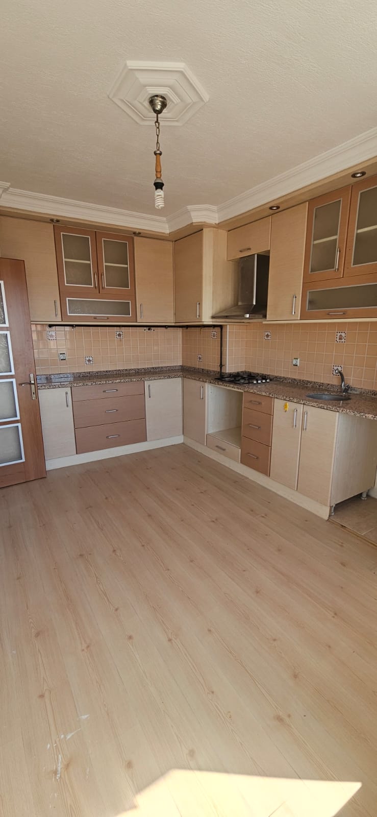 REALLİFE OFFİCE'DEN AKKONAKTA KİRALIK DAİRE