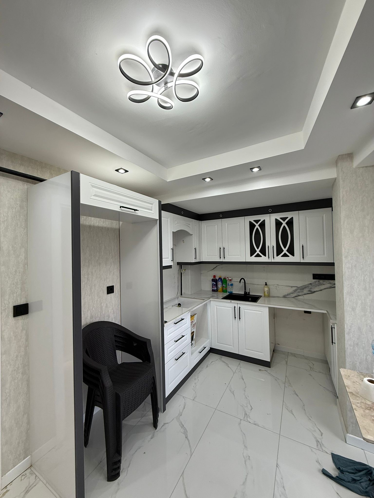 ŞEMİKLER PAZAR YERİ YAKINI SATILIK DAİRE